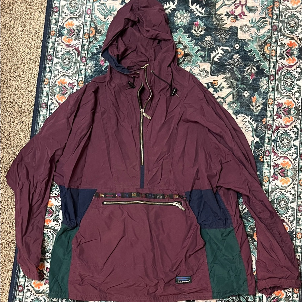 Vintage L.L. Bean Men's Burgundy and Green Hooded Windbreaker